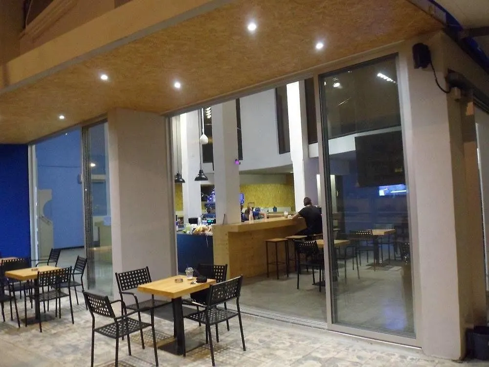 לרנקה Alora Apartments קפריסין