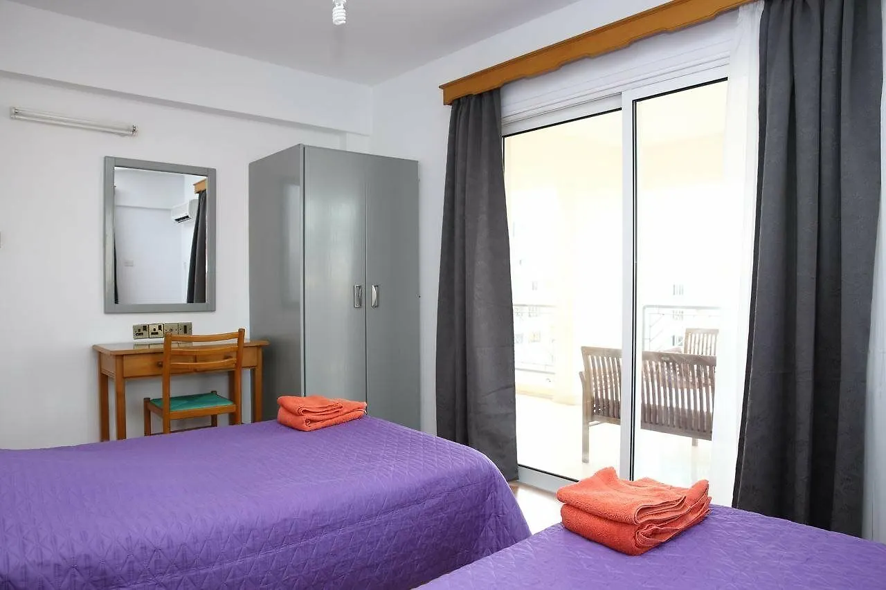 Alora Apartments Larnaca